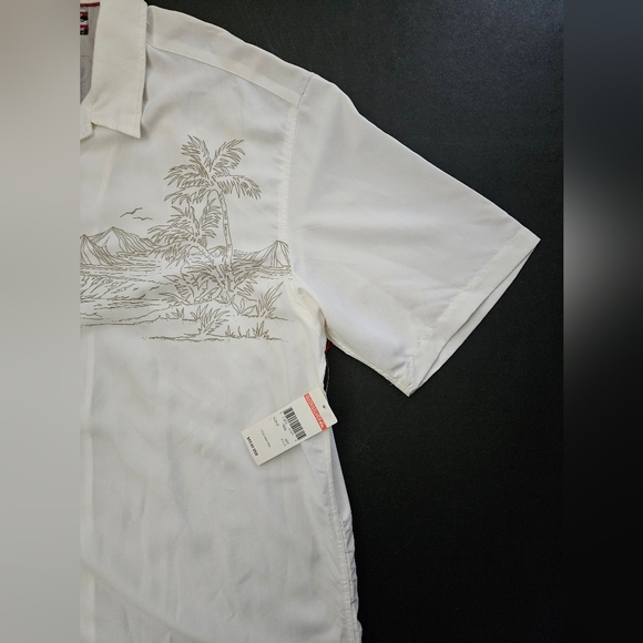NWT - Quicksilver White Button Up Camp Shirt - Size L - Picture 6 of 13